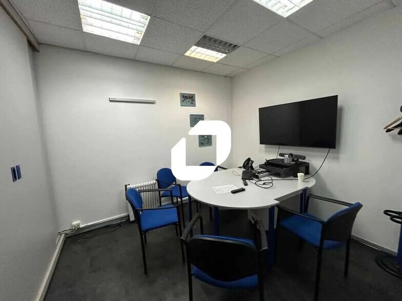 Flex in Vitry-sur-Seine for lease - Building Photo - Image 3 of 11