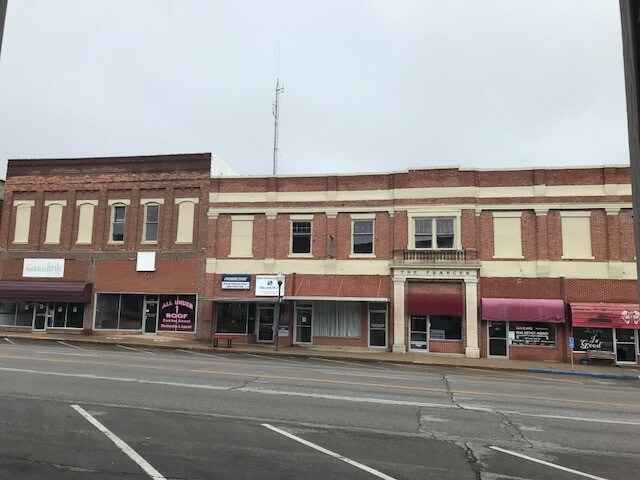 100-114 N Main St, Brookfield, MO for sale - Primary Photo - Image 1 of 1