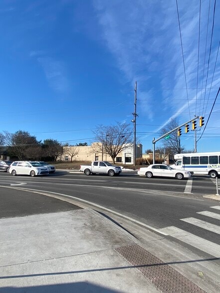 1000 Forrest Ave, Dover, DE for sale - Building Photo - Image 2 of 7