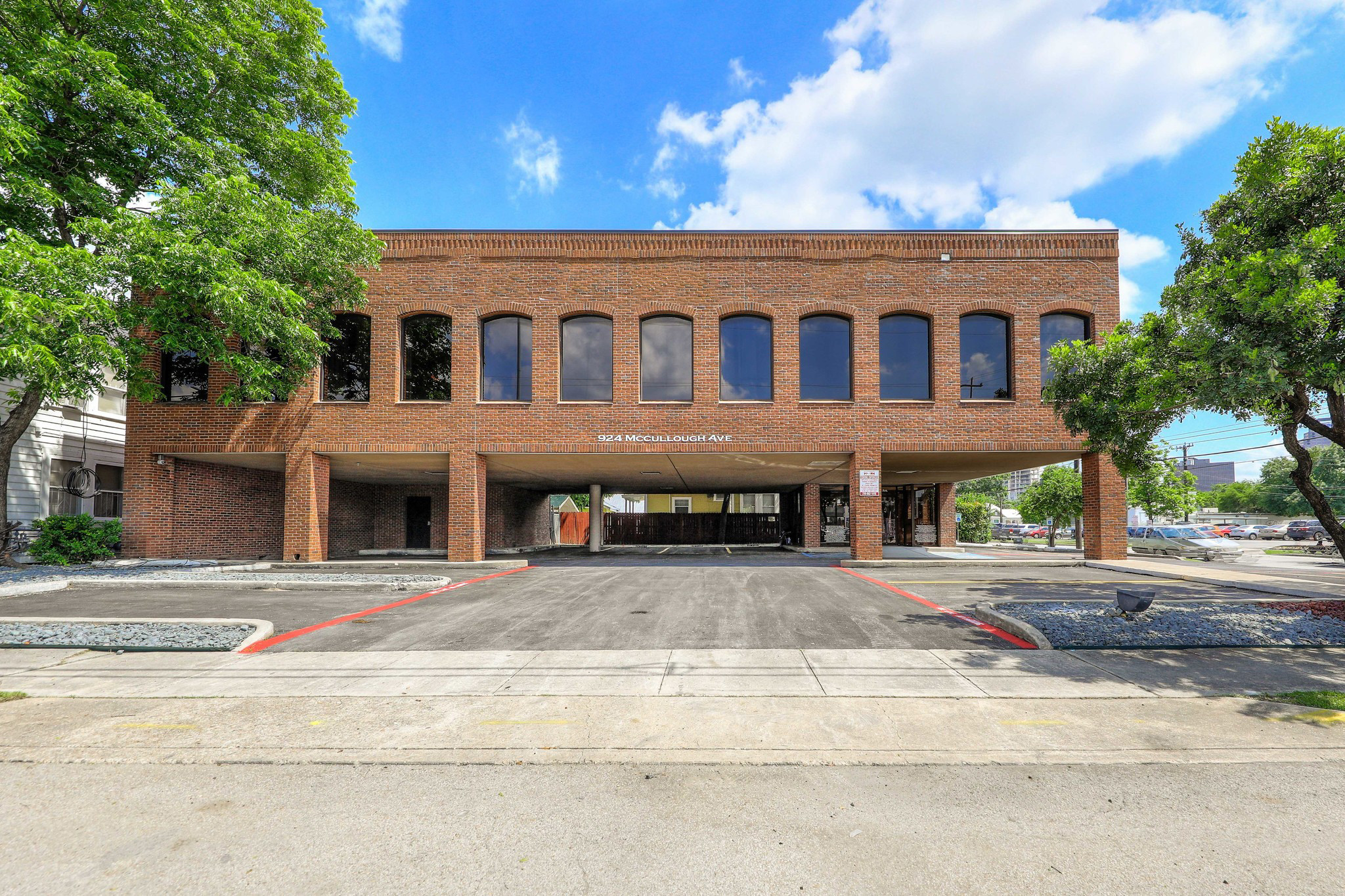 924 McCullough Ave, San Antonio, TX for sale Building Photo- Image 1 of 1