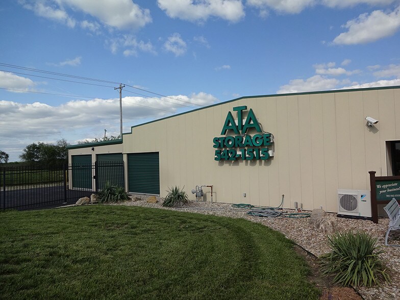 1002 Ocl Pkwy, Eudora, KS for sale - Primary Photo - Image 1 of 1