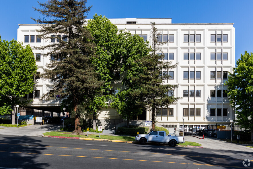 520 S La Fayette Park Pl, Los Angeles, CA for lease - Building Photo - Image 2 of 7