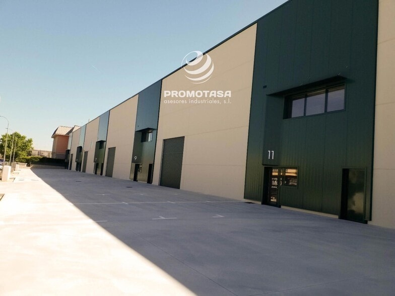 Industrial in Arganda del Rey, Madrid for sale - Building Photo - Image 2 of 12