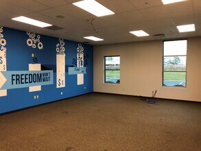 3855 Colonel Glenn Hwy, Beavercreek, OH for lease Interior Photo- Image 2 of 3