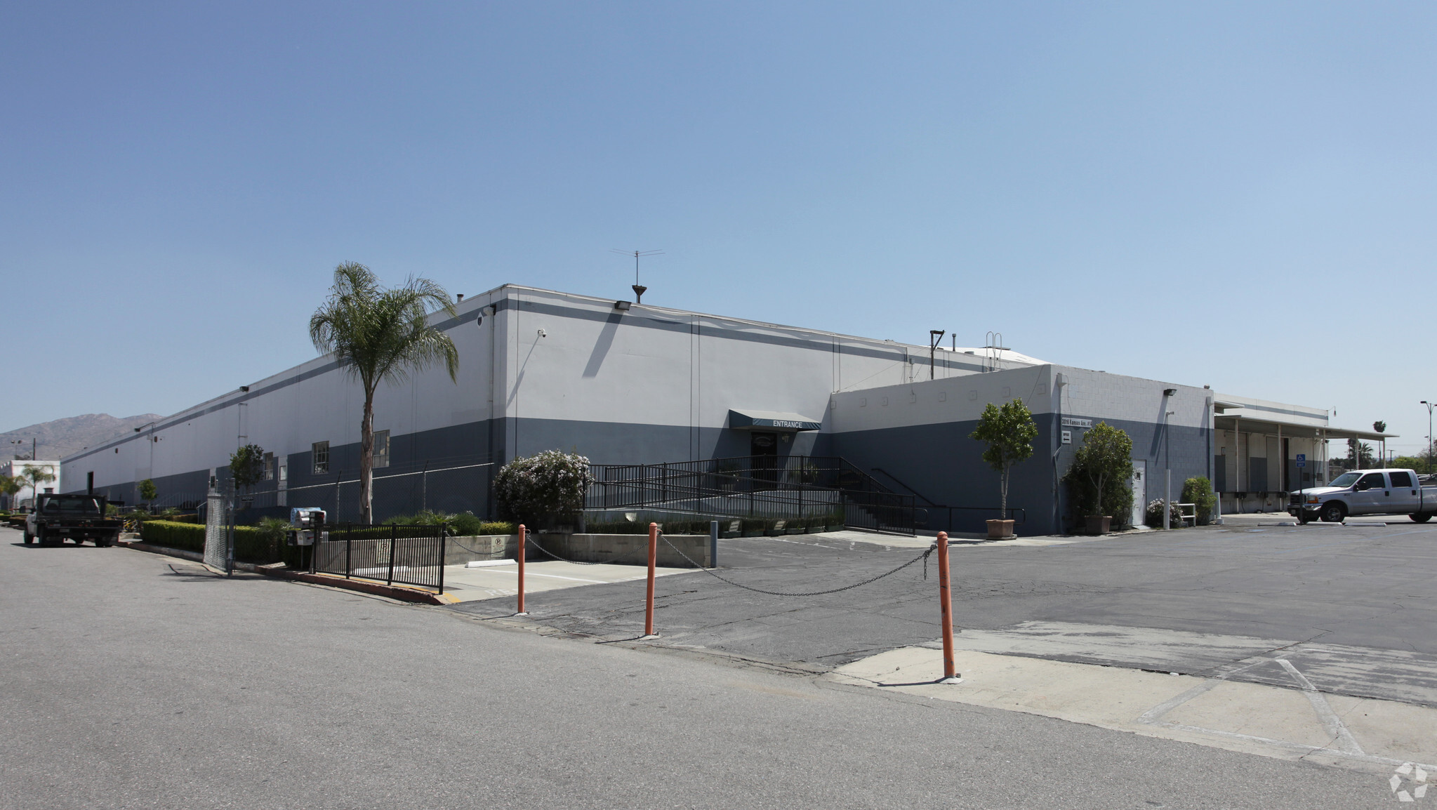 3016 Kansas Ave, Riverside, CA for lease Building Photo- Image 1 of 11