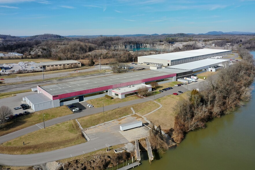 5502 Island River Dr, Knoxville, TN for lease - Building Photo - Image 1 of 23