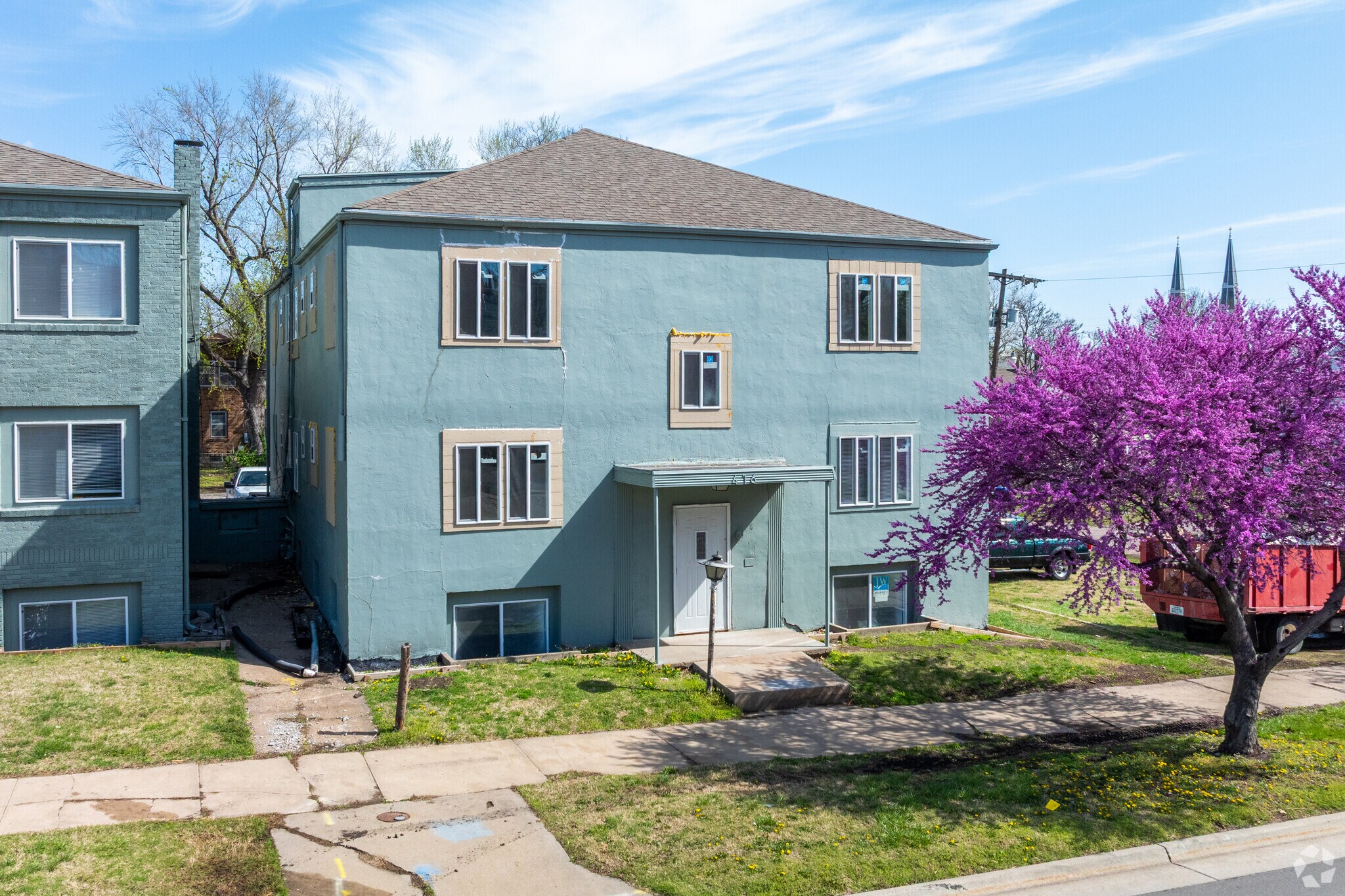 416 SW 4th St, Topeka, KS 66603, Topeka, KS for sale Primary Photo- Image 1 of 1
