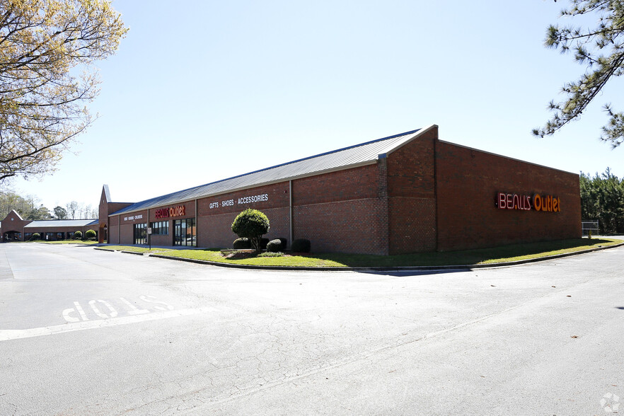 11 Gateway Blvd S, Savannah, GA for lease - Building Photo - Image 1 of 17