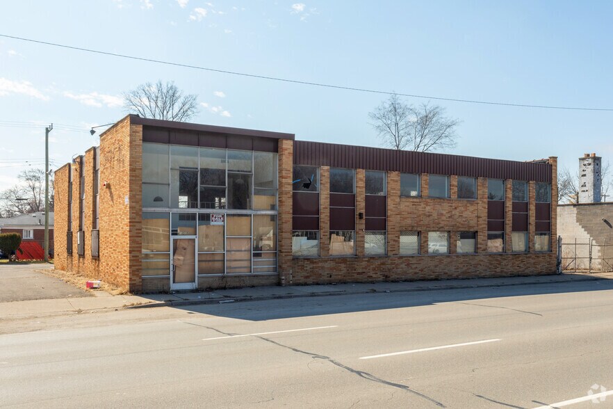 18505 W 8 Mile Rd, Detroit, MI 48219