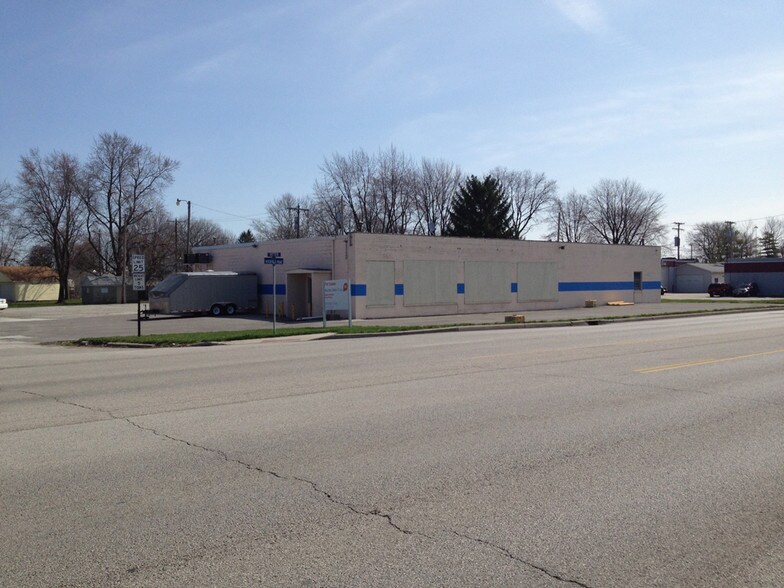 3107 Woodville Rd, Northwood, OH 43619