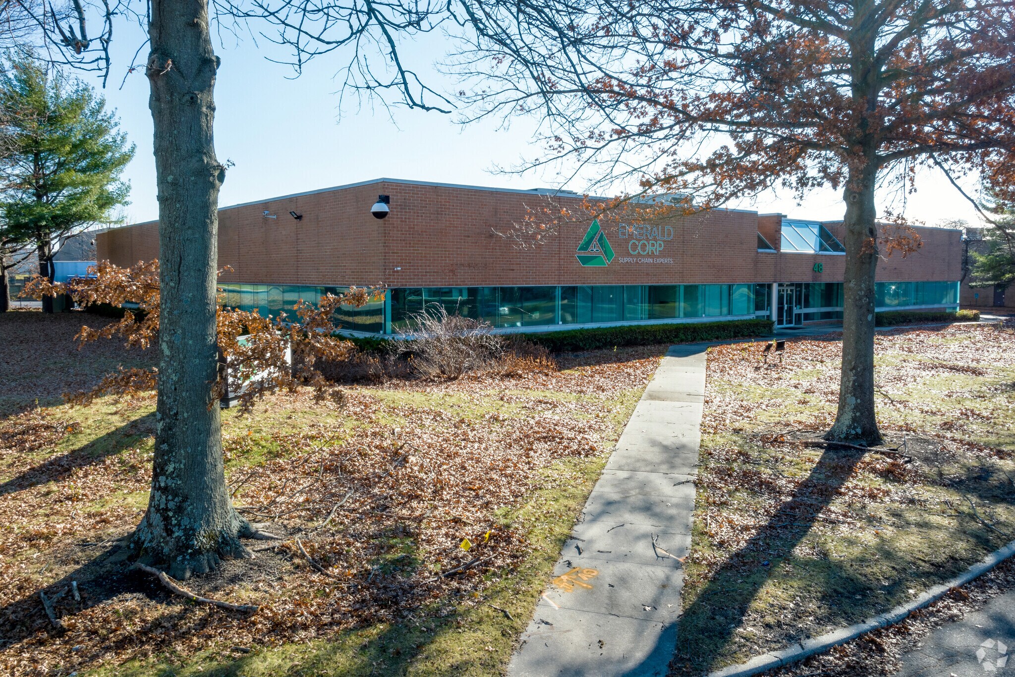 48 Mall Dr, Hauppauge, NY for lease Primary Photo- Image 1 of 20