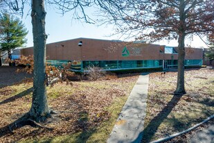 48 Mall Dr, Hauppauge NY - Business Park
