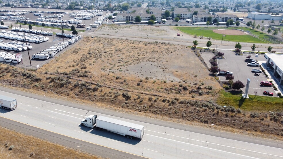 St Thomas Dr, Pasco, WA for lease - Building Photo - Image 3 of 5