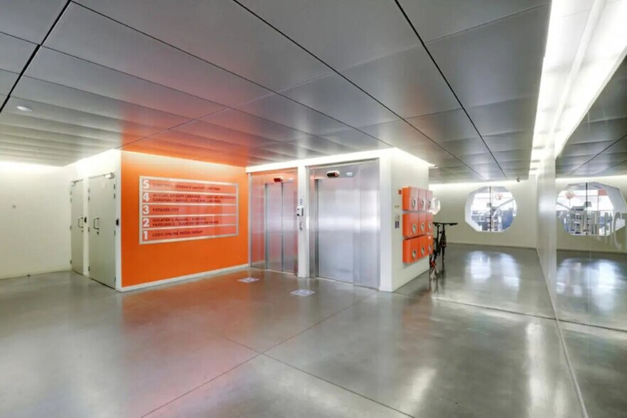 42 Quai Rambaud, Lyon for lease - Lobby - Image 3 of 4