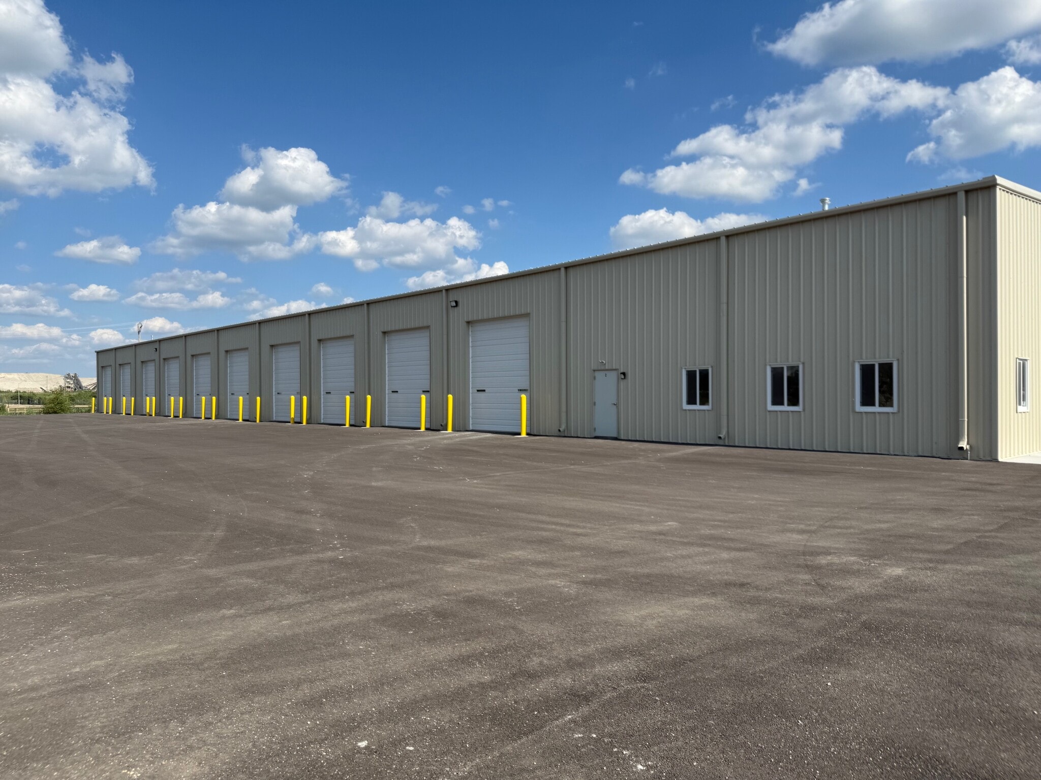 2250 Graham St, Bartlett, IL for lease Building Photo- Image 1 of 7