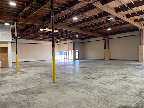 1031 Factory Ln, Oxnard, CA for lease - Building Photo - Image 2 of 9