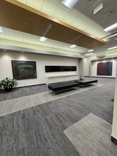 100 Milverton Dr, Mississauga, ON for lease Interior Photo- Image 1 of 4
