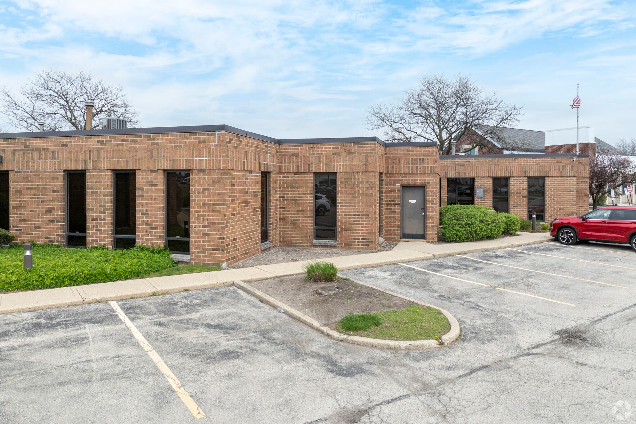 205 W Grand Ave, Bensenville, IL for lease Building Photo- Image 1 of 5