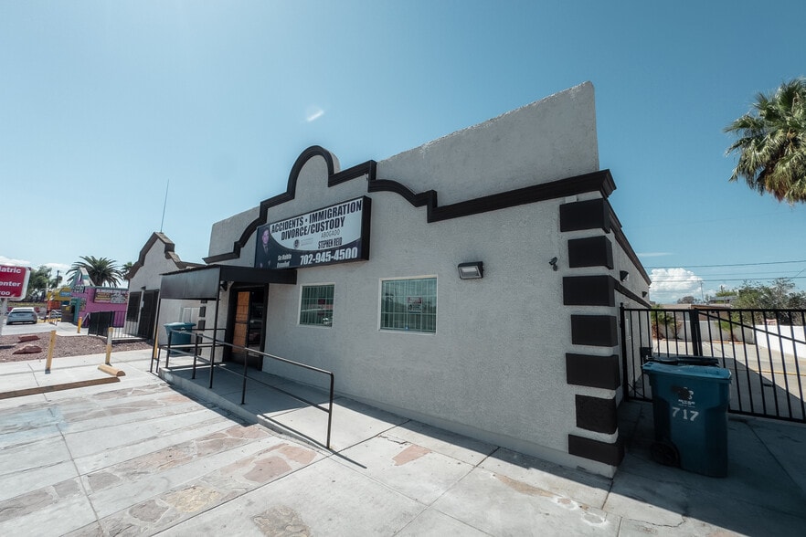 713 N Eastern Ave, Las Vegas, NV for sale - Building Photo - Image 3 of 16