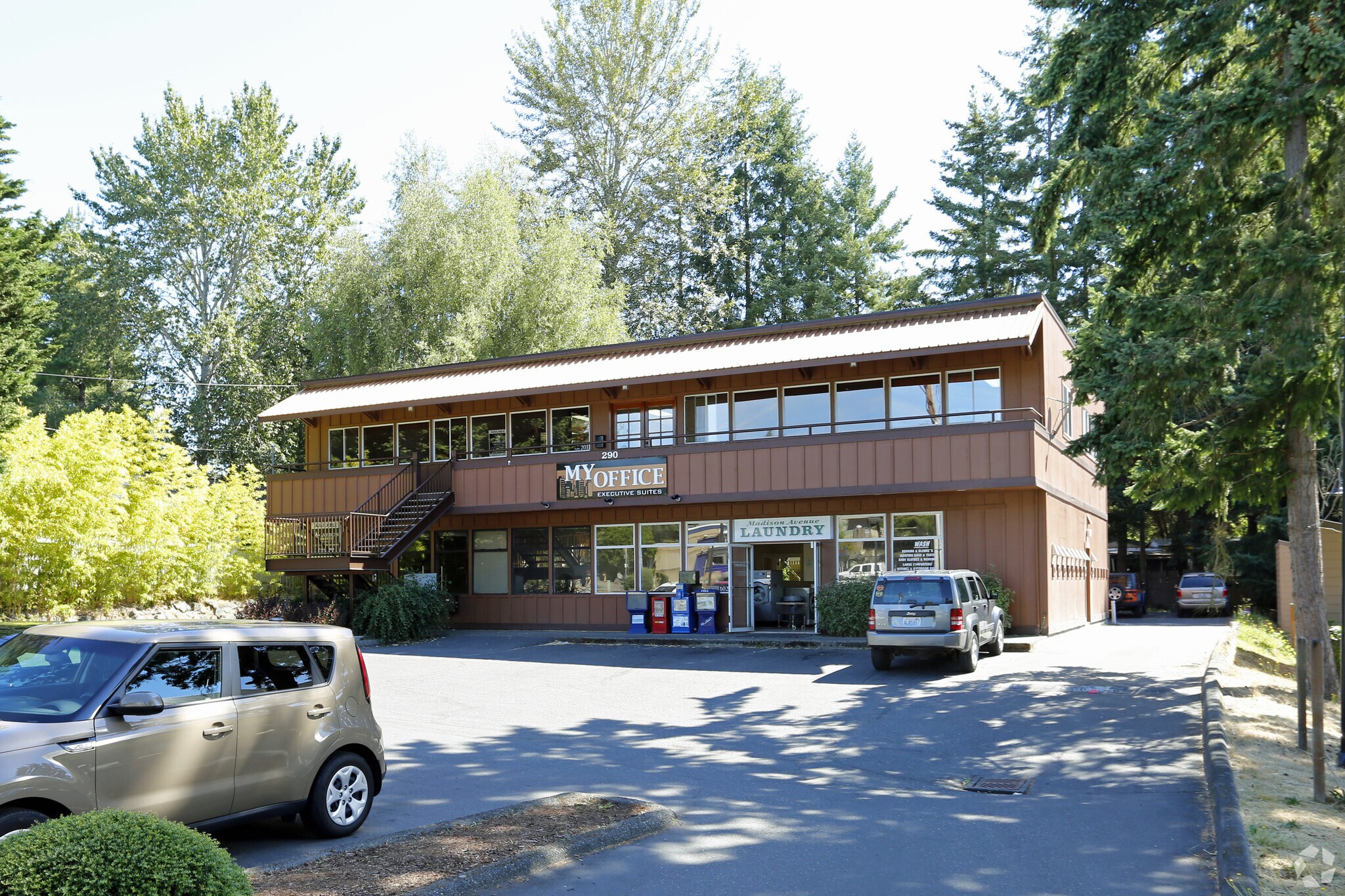 290 Madison Ave N, Bainbridge Island, WA for sale Primary Photo- Image 1 of 1