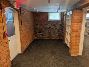 4 University Rd, Cambridge, MA for lease Interior Photo- Image 1 of 15