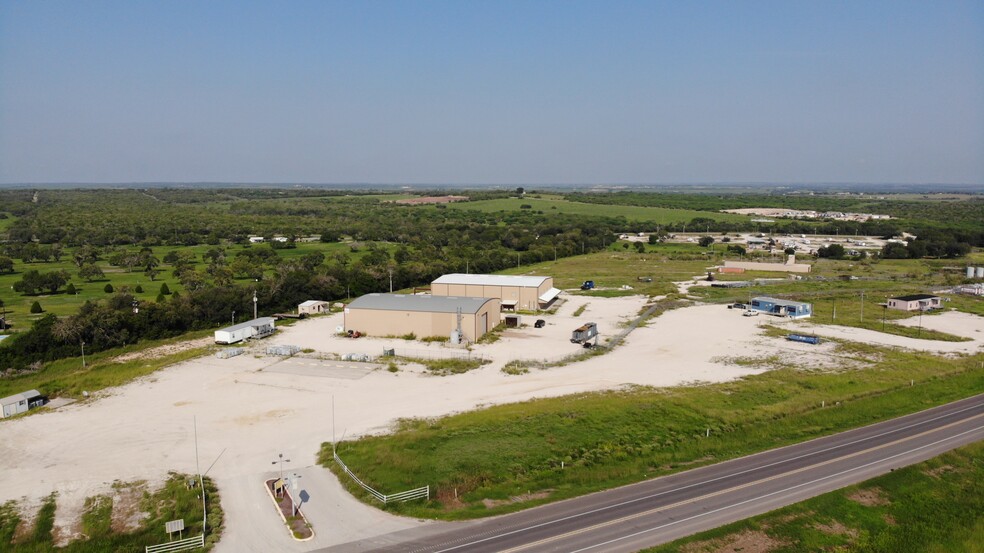 8730 S Highway 181, Kenedy, TX for lease - Building Photo - Image 3 of 19