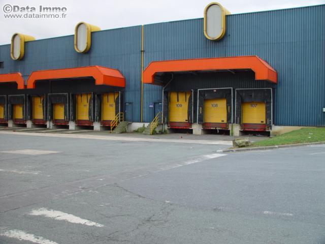 Industrial in Compans for lease - Building Photo - Image 1 of 22