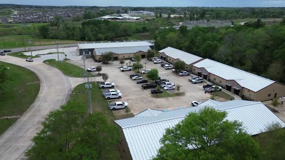 15349 Summit Park Dr, Montgomery, TX for lease - Commercial Listing Video - Image 2 of 39