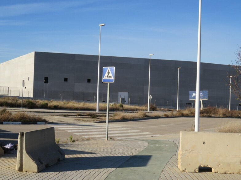Industrial in Llíria for sale - Building Photo - Image 3 of 6