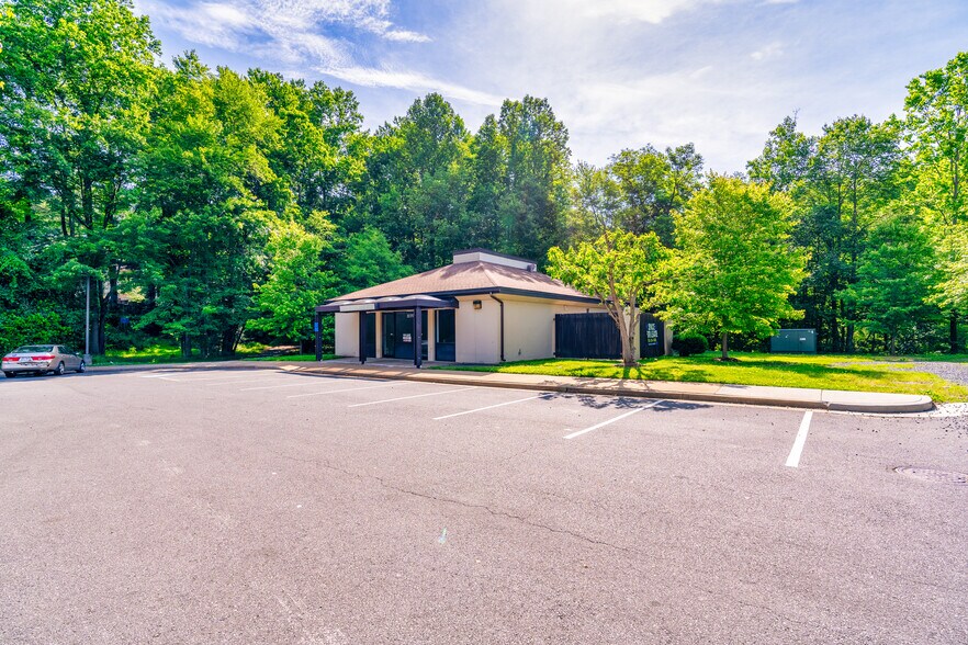 2235 Soapstone Dr, Reston, VA 20191 Office/Retail for Lease