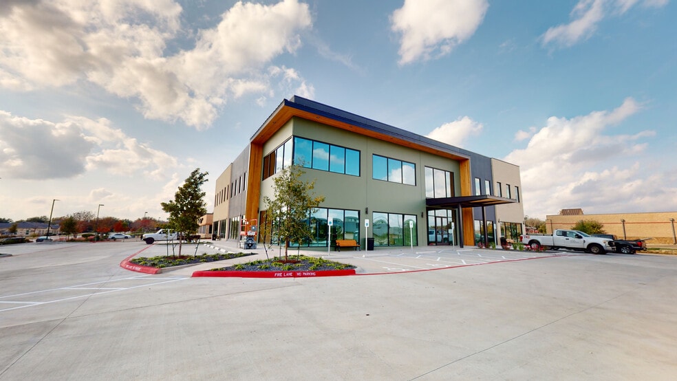 4700 Campus Village Dr, Round Rock, TX for lease - Building Photo - Image 3 of 13