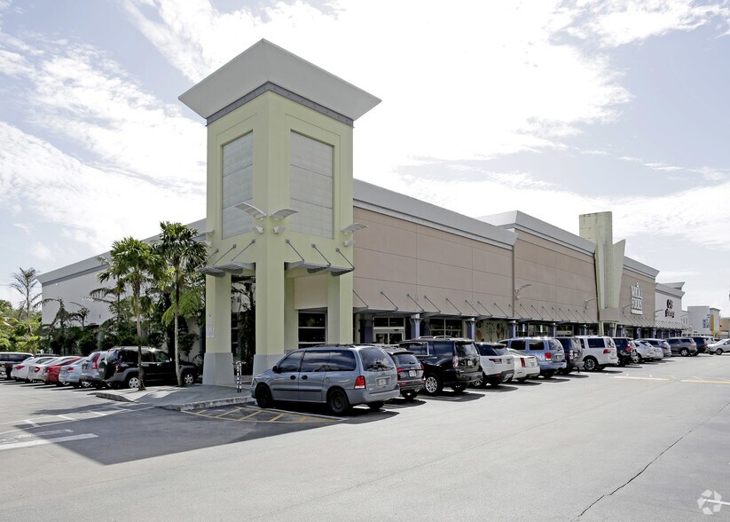 11701-11751 S Dixie Hwy, Pinecrest, FL for sale - Primary Photo - Image 1 of 1