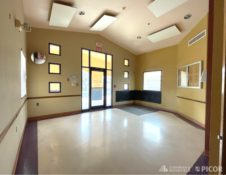 32 Boulevard del Rey David, Nogales, AZ for sale - Building Photo - Image 3 of 9
