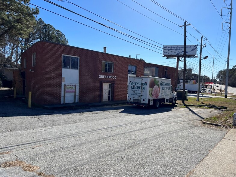 4829 Peachtree Rd, Chamblee, GA for sale - Building Photo - Image 1 of 15