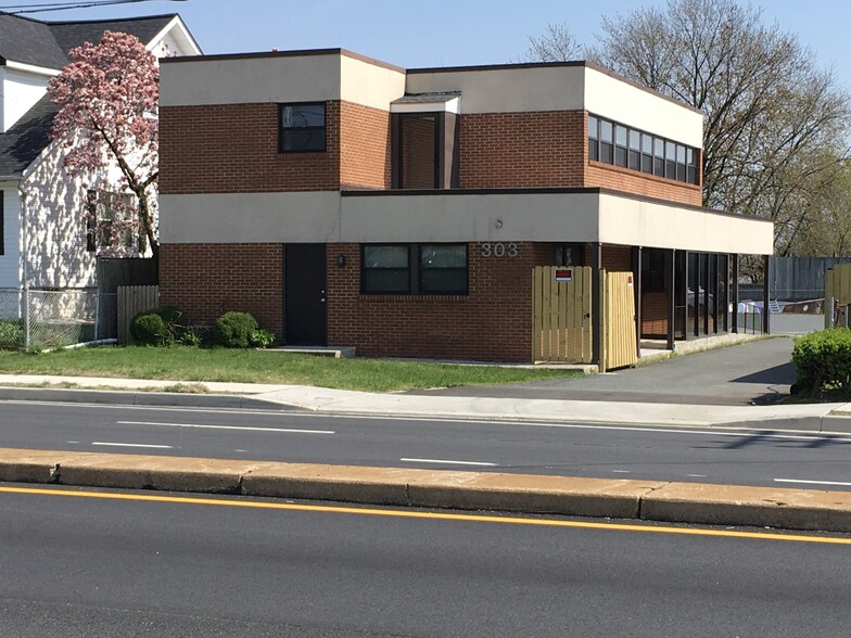 303 Eastern Blvd, Essex, MD for sale - Primary Photo - Image 1 of 1