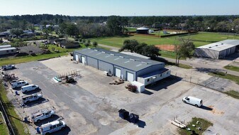 18906 Turnip St, Spring TX - Warehouse