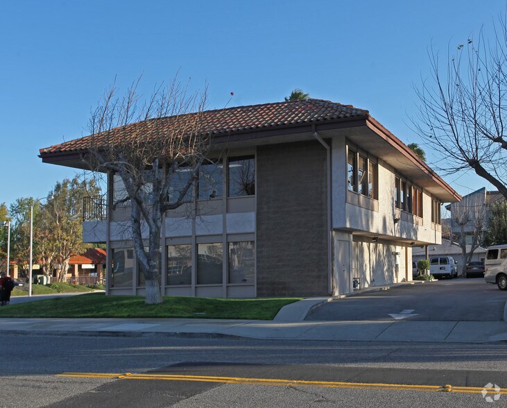 1791 Erringer Rd, Simi Valley, CA for sale - Primary Photo - Image 1 of 15