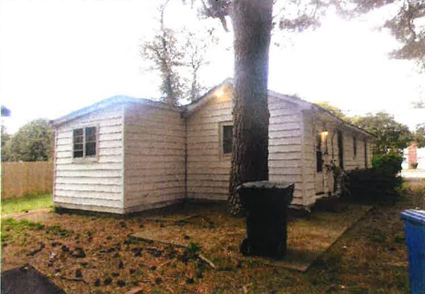 111 Tyler Ave, Newport News, VA for sale - Building Photo - Image 2 of 3