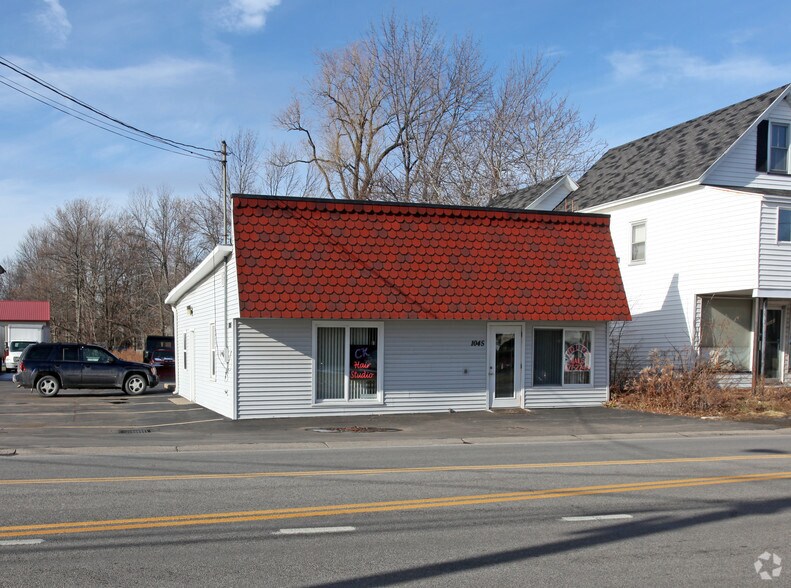 1045 Gravel Rd, ster, NY 14580