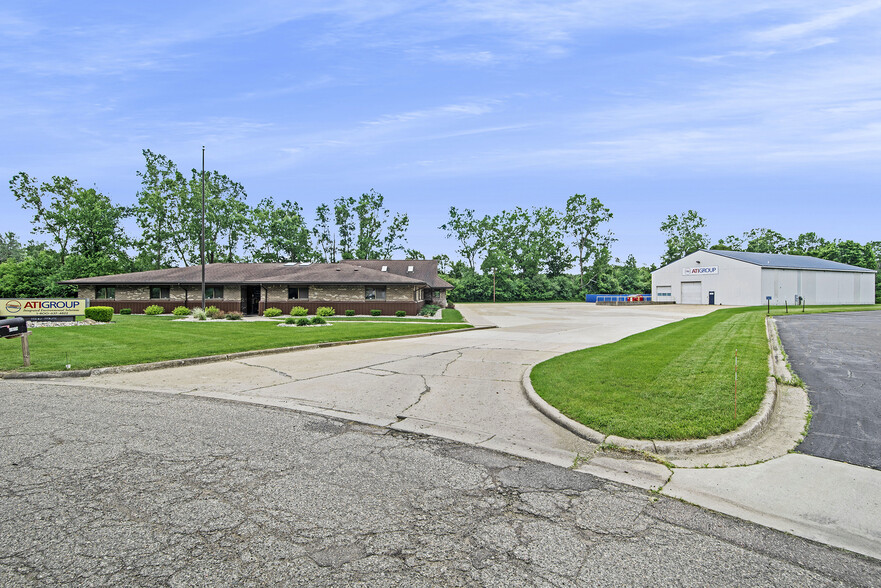 3419 Pierson Pl, Flushing, MI for sale - Building Photo - Image 1 of 1