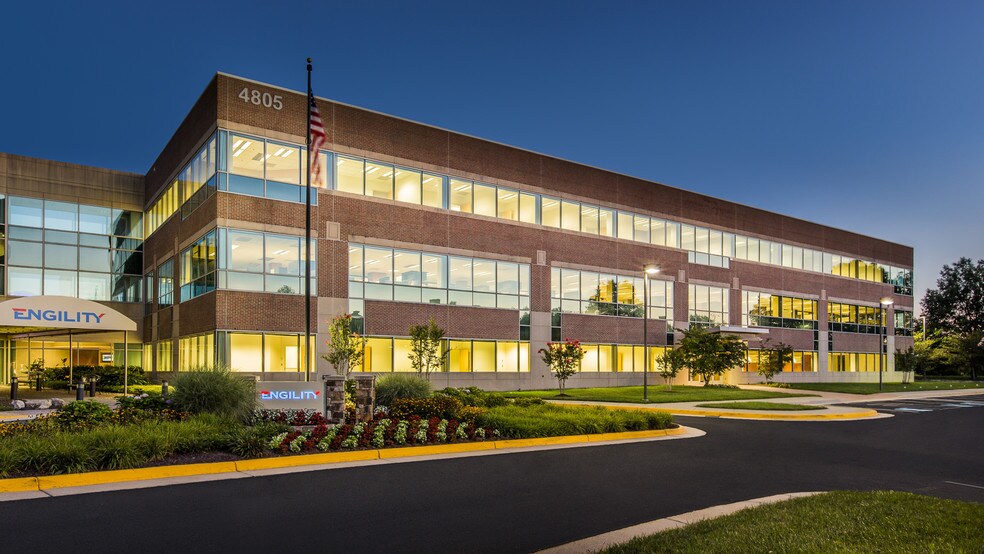 4805 Stonecroft Blvd, Chantilly, VA for sale - Primary Photo - Image 1 of 1