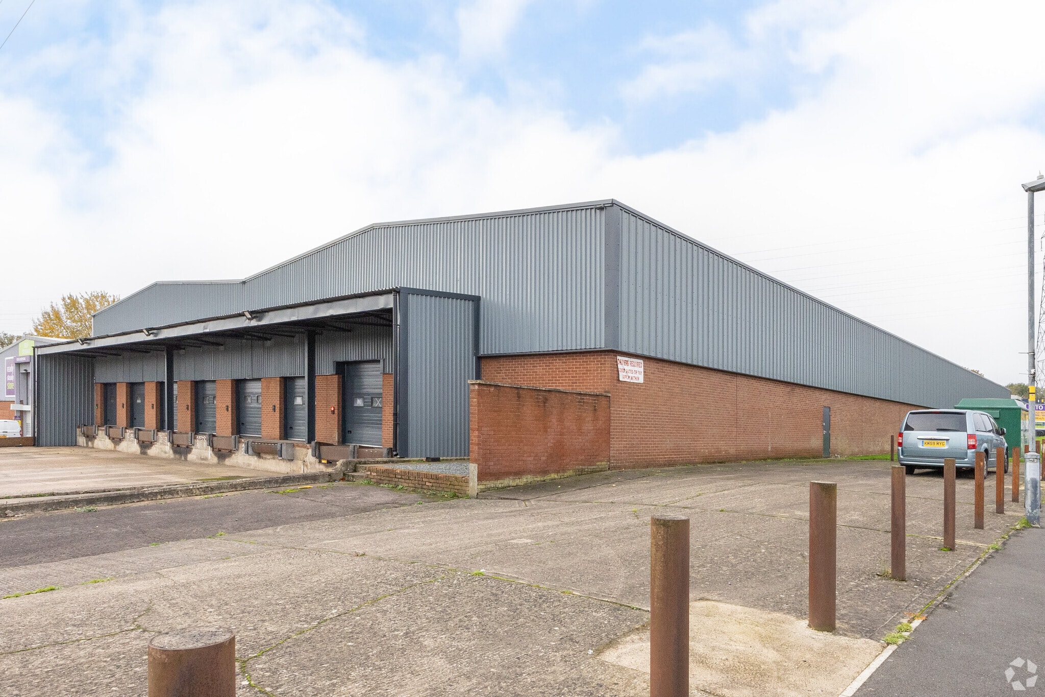 Chariot Way, Rugby for sale Primary Photo- Image 1 of 1