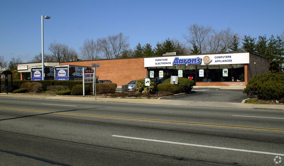 326 N Chester Pike, Glenolden, PA 19036