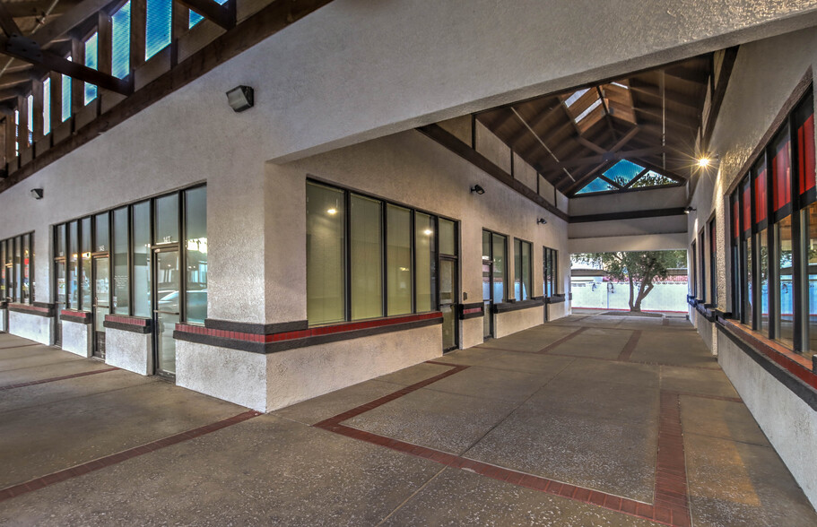 6360-6480 W Flamingo Rd, Las Vegas, NV for lease - Building Photo - Image 3 of 7