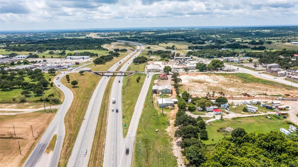 113 Dennis Junction Rd, Weatherford, TX for sale - Building Photo - Image 2 of 15