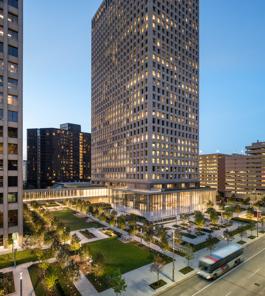 500 Dallas St, Houston, TX for lease - Primary Photo - Image 1 of 15