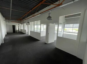 Industrial in Pantin for lease Interior Photo- Image 1 of 3