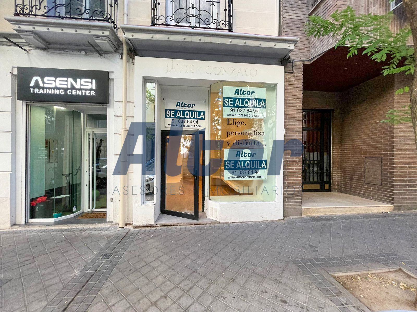 Retail in Madrid, Madrid for lease Interior Photo- Image 1 of 22