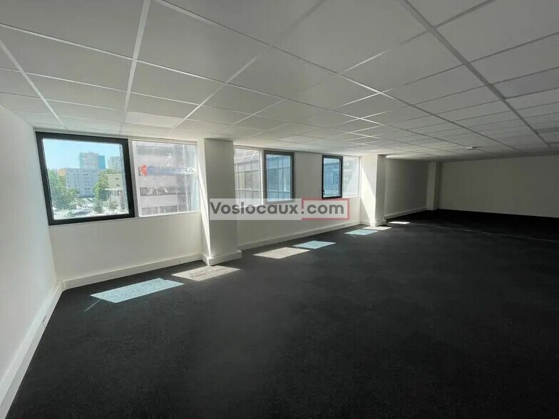 Office in Nice for lease - Interior Photo - Image 3 of 6