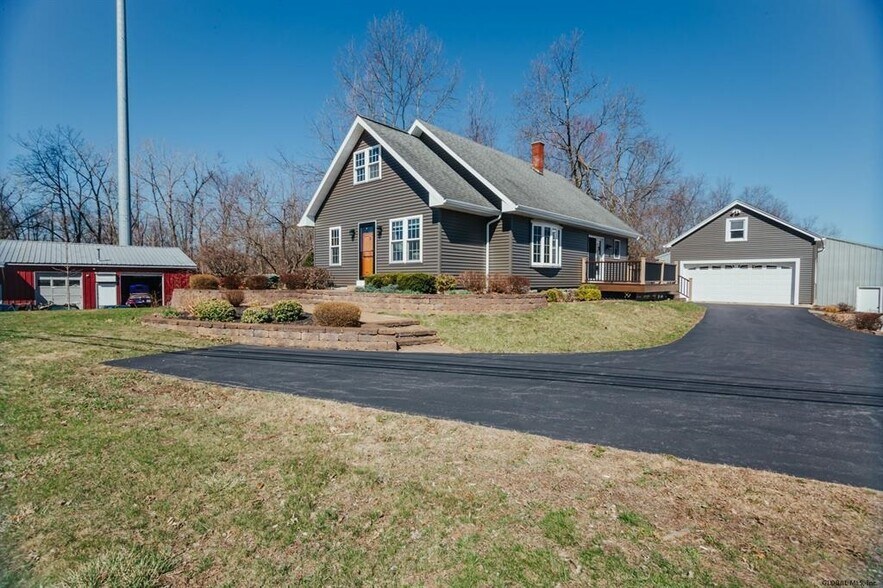 837839 State Route 50, Burnt Hills, NY 12027